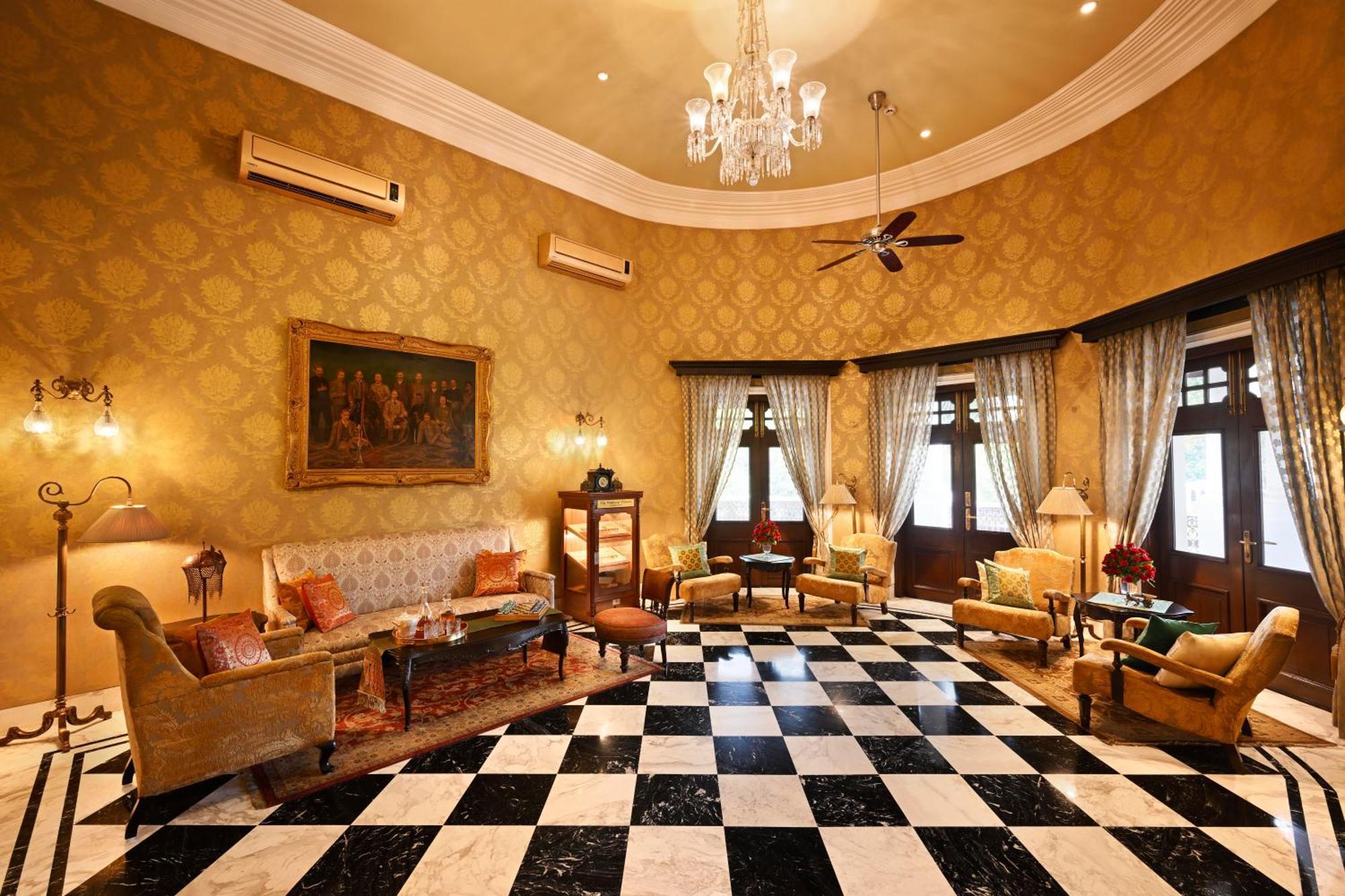 Taj Nadesar Palace Varanasi Exterior photo