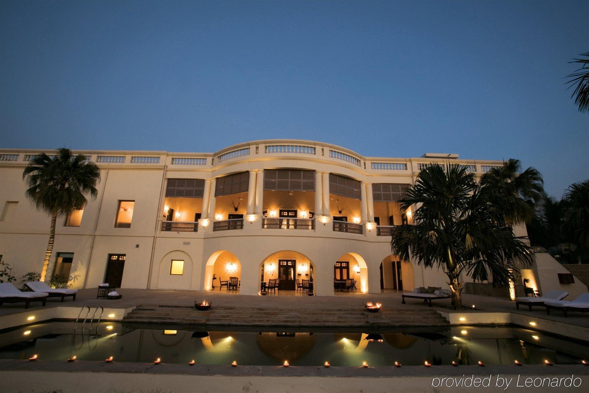 Taj Nadesar Palace Varanasi Exterior photo